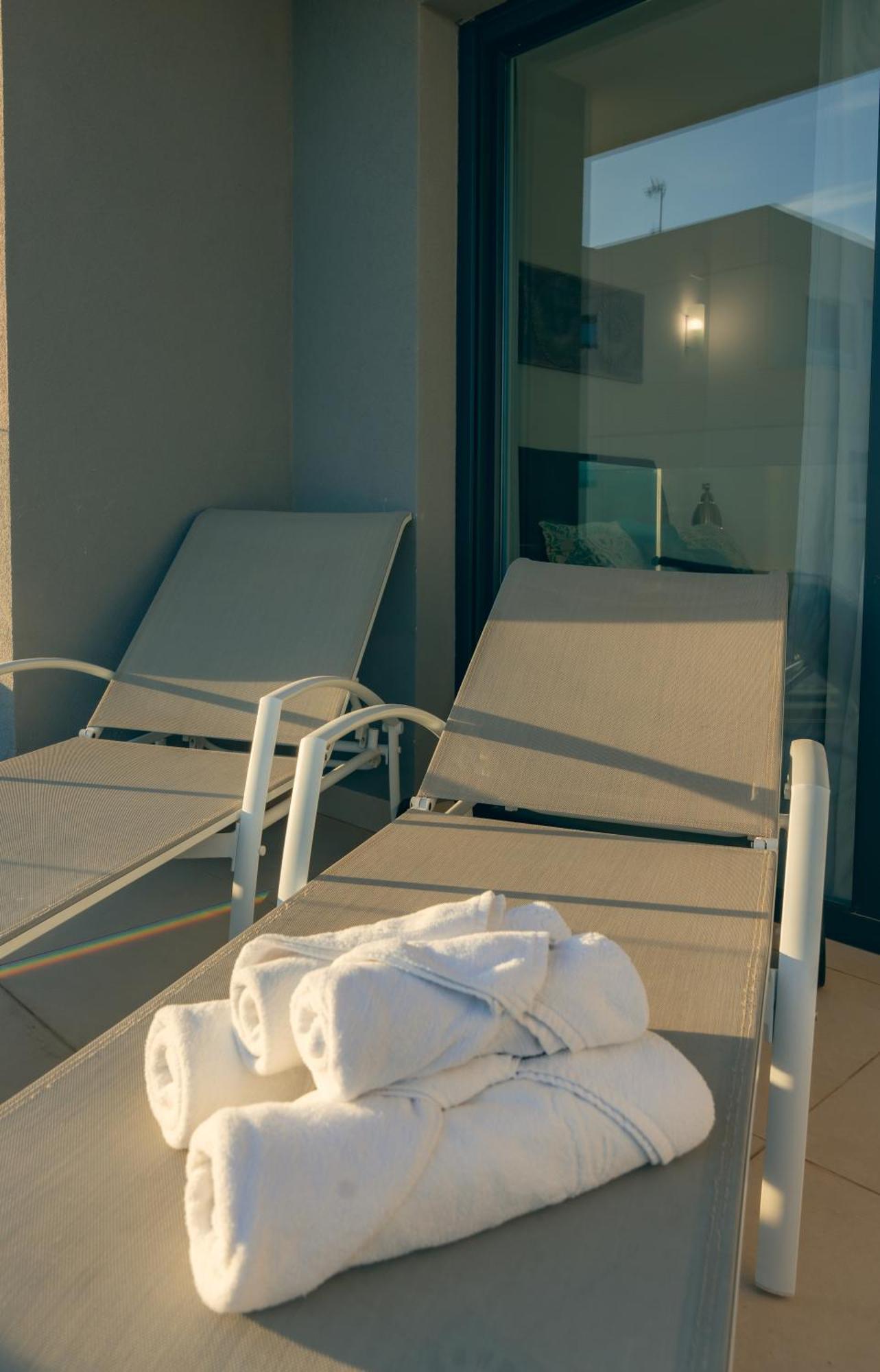 Apartamento Premium Con Jacuzzi Y Vistas Al Mar En Punta Prima, Torrevieja By Rentalole Екстериор снимка